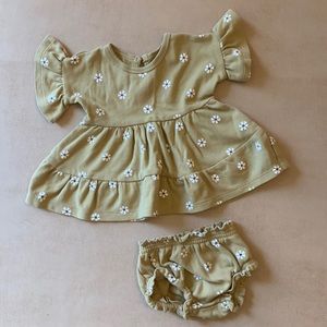 Q by Quincy Mae EUC mustard floral dress and bloomer set 0-3 months